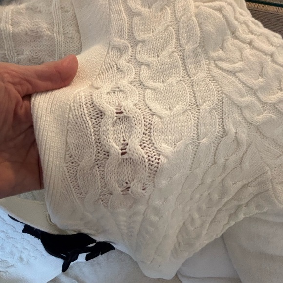 Elegant White Cable Knit Cardigan Sweater with Black Bow Accents - Picture 7 of 10